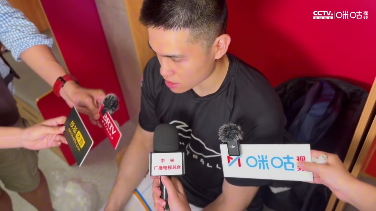 j9九游真人游戏第一品牌登录入口陈盈骏：总决赛拼的是谁更团结 谁心态更好 后面还要做到今天这样