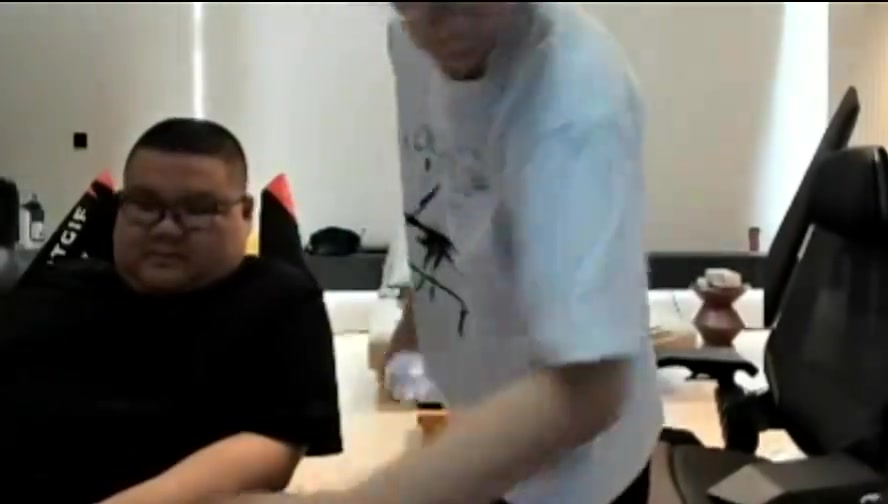 九游会j9官网真人游戏第一品牌大黄谈Uzi名人堂：实至名归！全世界都知道他！我是Uzi孝子！