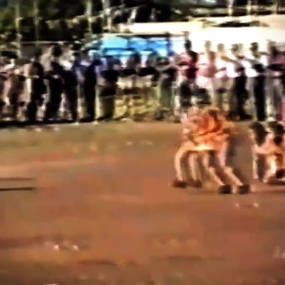 j9九游会老哥俱乐部交流传奇！苏亚雷斯社媒晒视频回顾足球生涯，庆祝1000场比赛里程碑